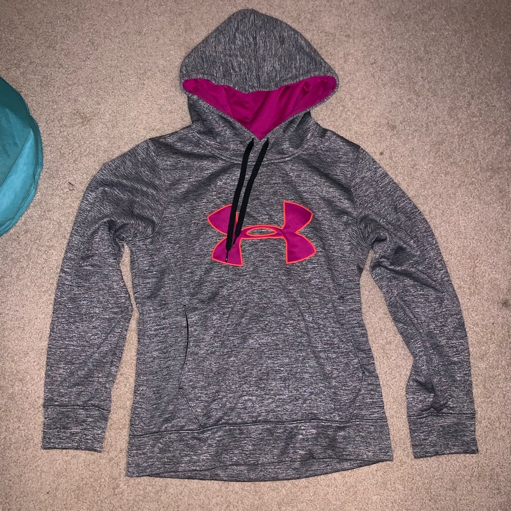 Women’s Adult Small Under Armour Sweatshirt